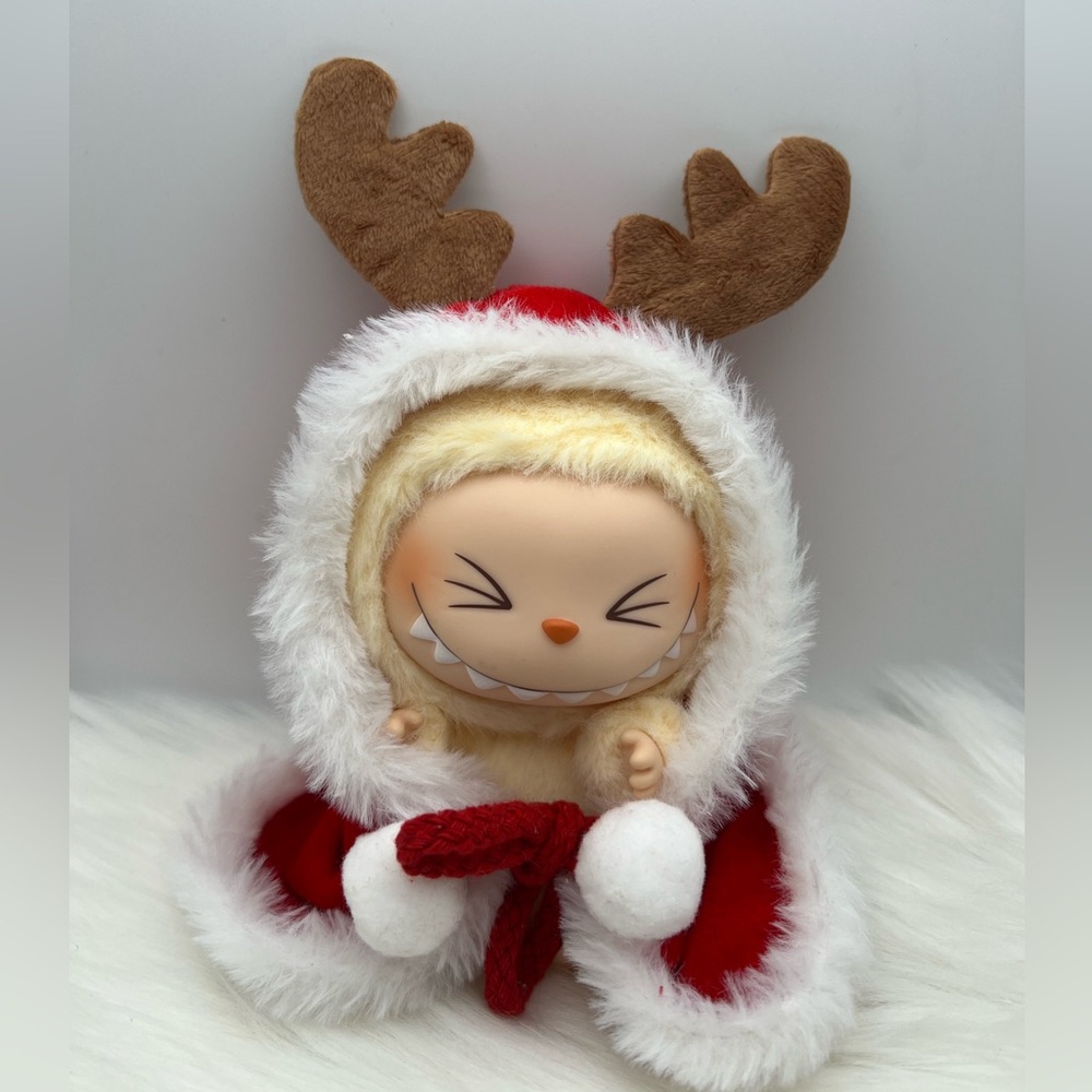 Labubu Cute Christmas Outfit